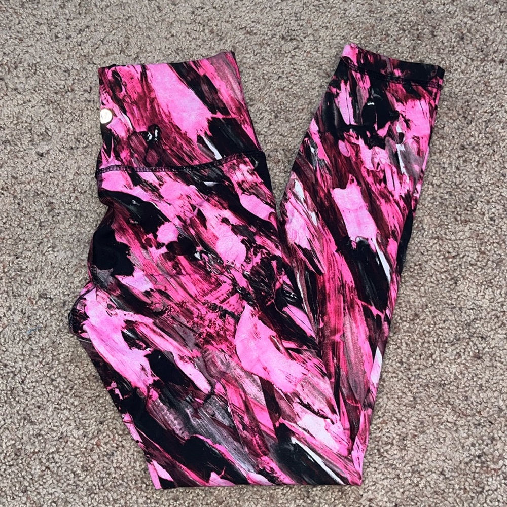 BARELY WORN LULULEMON LEGGINGS!!!